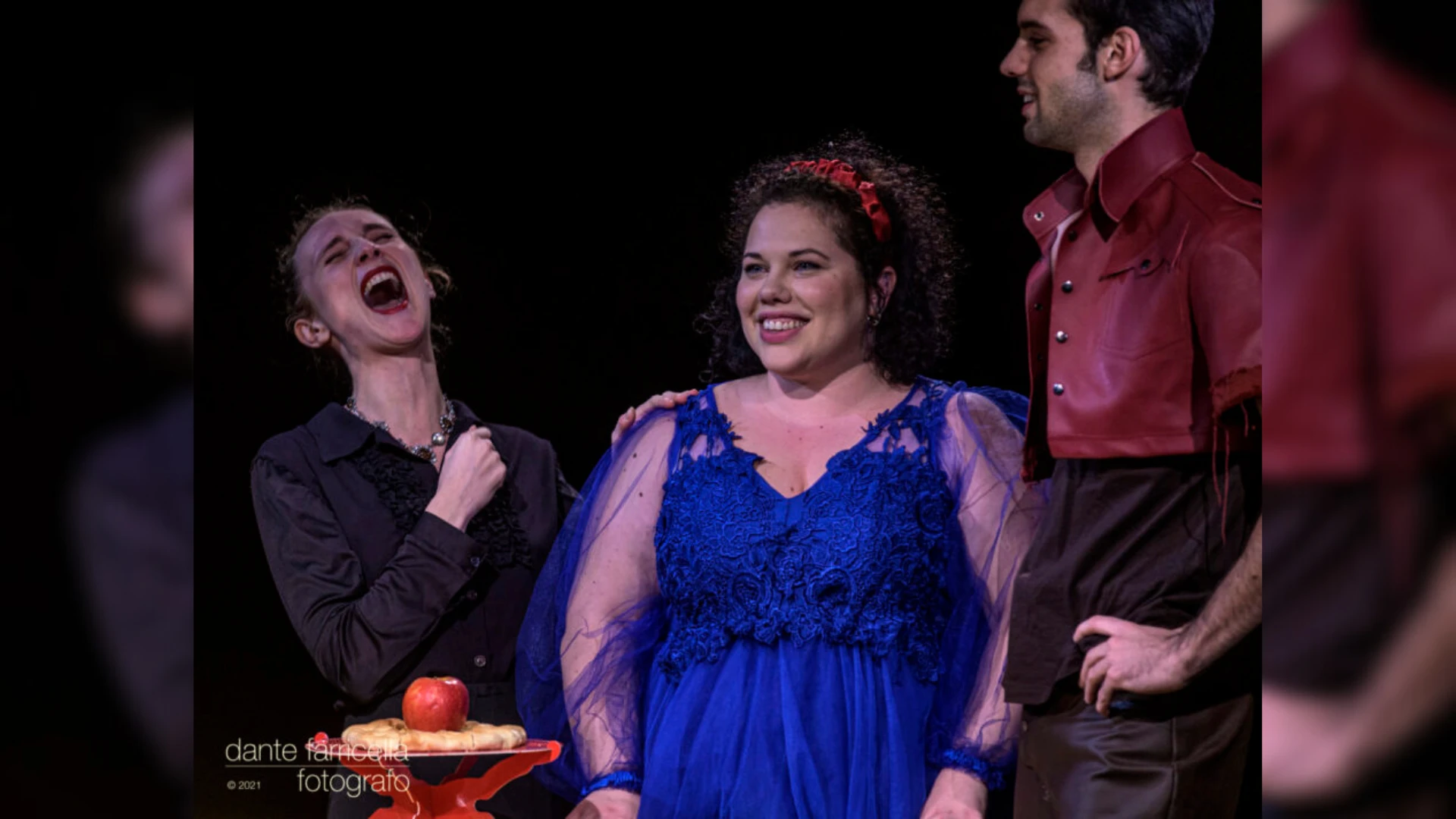 BIANCANEVE E I SETTE NAZI