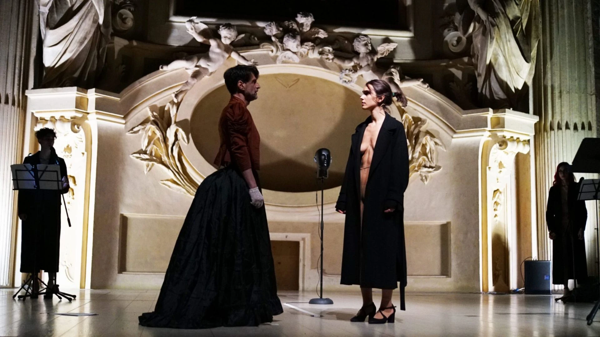 PUPILLA DA CASA DI BAMBOLA